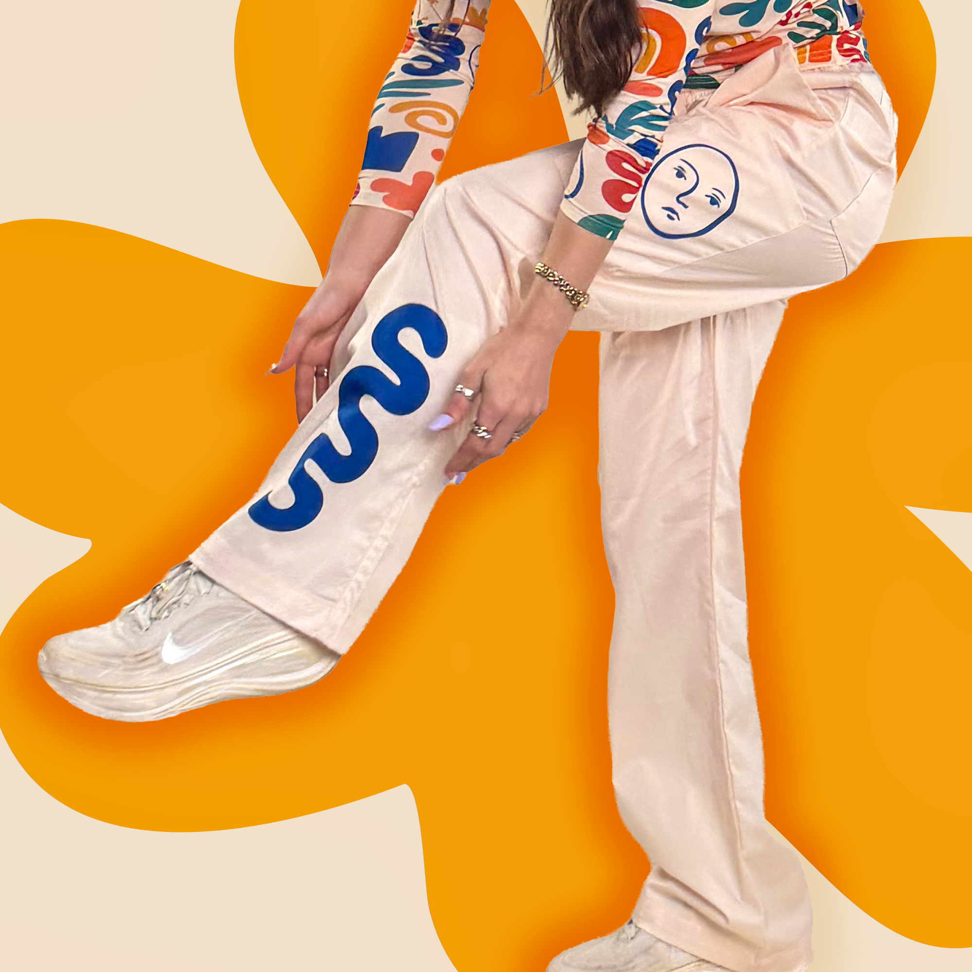 Face the Shapes Placement Scrub Pant