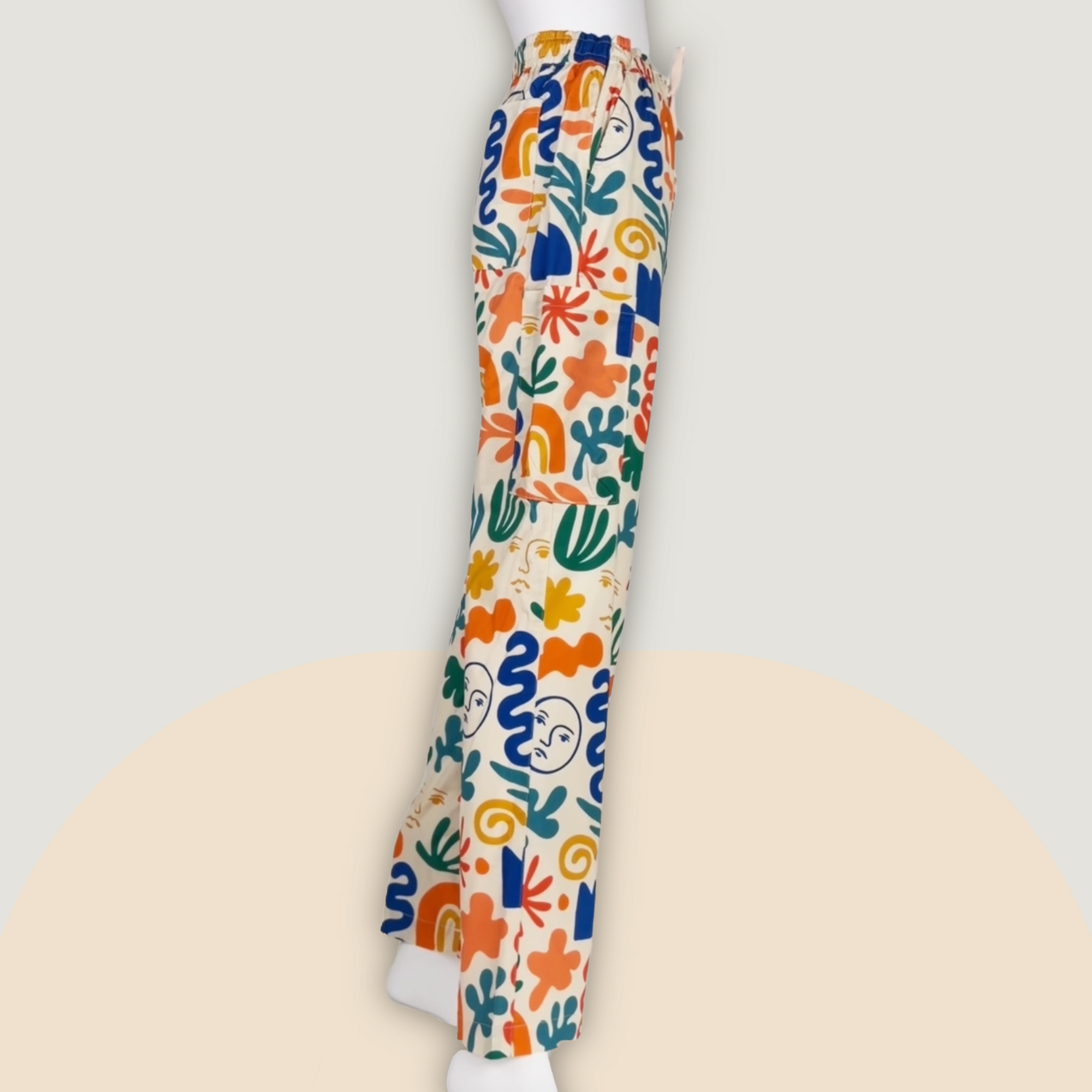 Face the Shapes Repeat Scrub Pant